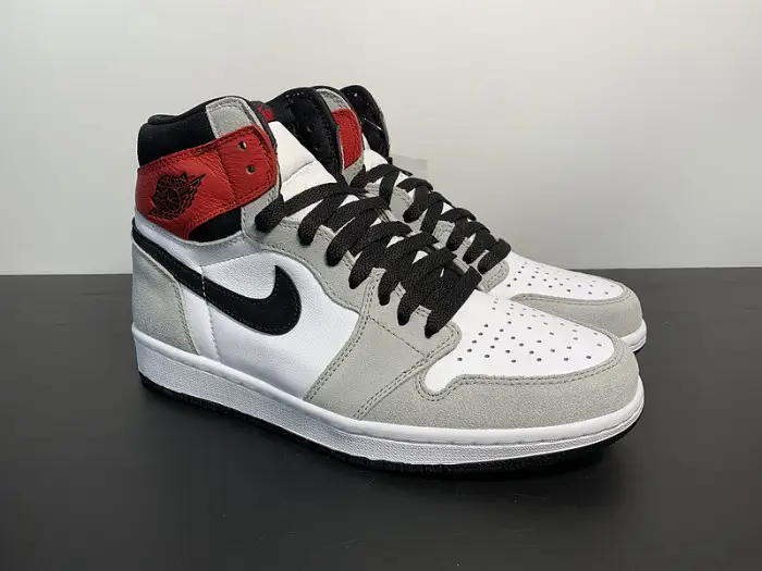 Air Jordan 1 Retro High OG 'Smoke Grey' 