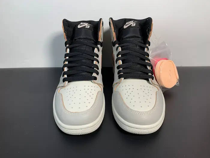 Air Jordan 1 Retro High OG Defiant SB NYC to Paris 