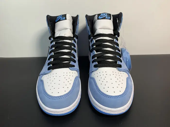 Air Jordan 1 Retro High OG 'University Blue' 