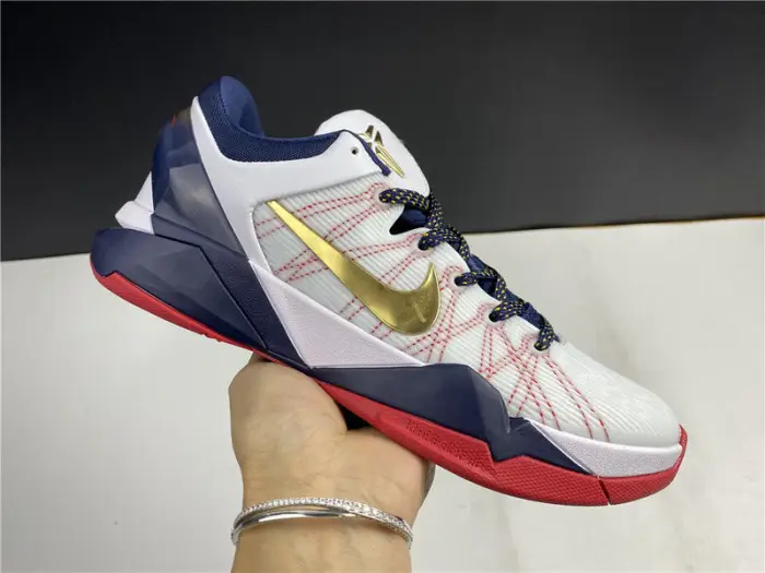 Nike Kobe 7 Gold Medal 