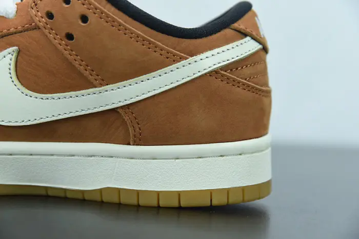 Nike Dunk Low " Wheat " 