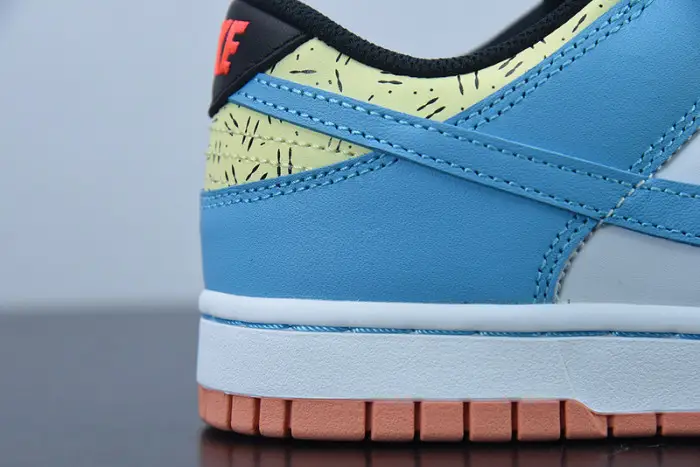 Nike x Kyrie Irving Dunk Low 