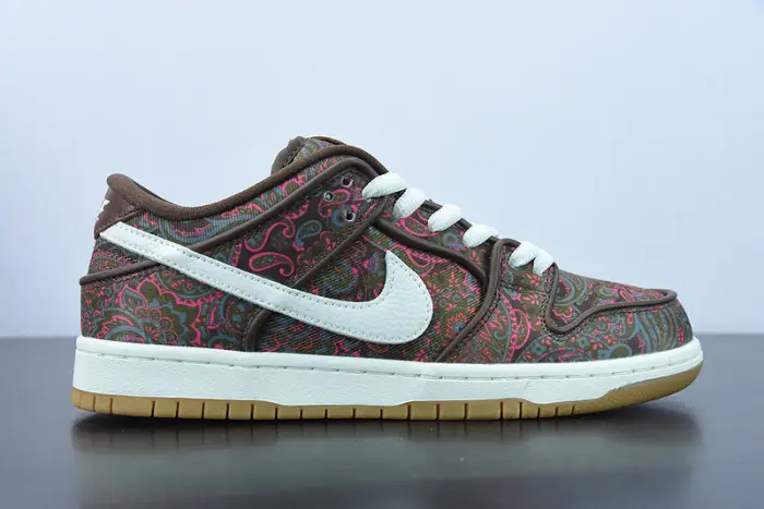 Nike SB Dunk Low Paisley 