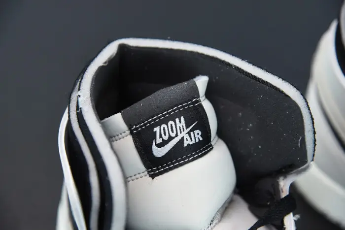 Air Jordan 1 High Zoom Air CMFT Summit White Black 
