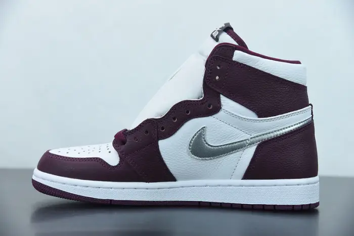 Air Jordan 1 High OG “Bordeaux” 