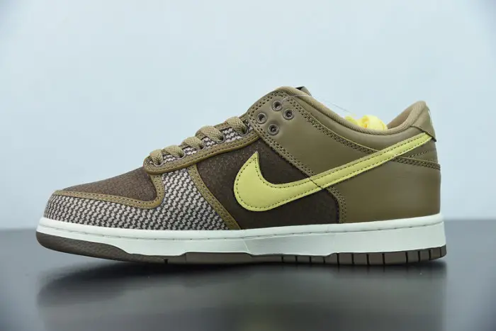Nike Dunk Low SP UNDEFEATED Canteen 
