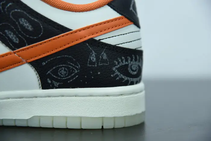 Nike Dunk Low Halloween 