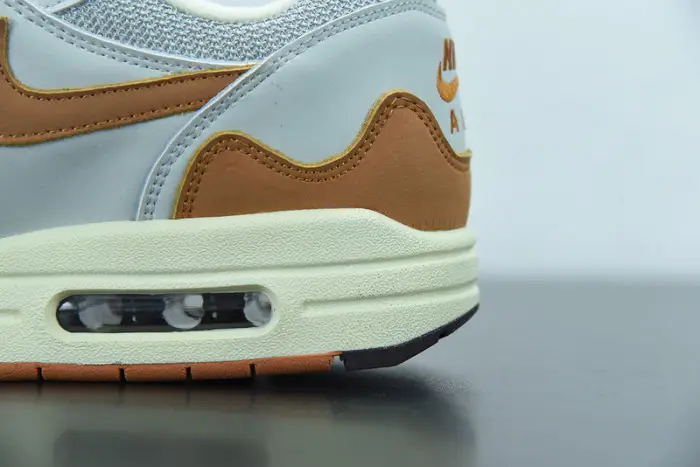 Nike Air Max 1 Patta Waves Monarch 