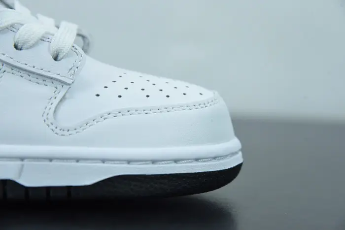 Nike Dunk Low White Black WMNS 
