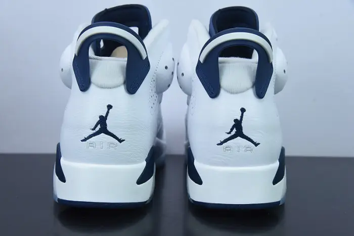 Air Jordan 6 “Midnight Navy” 