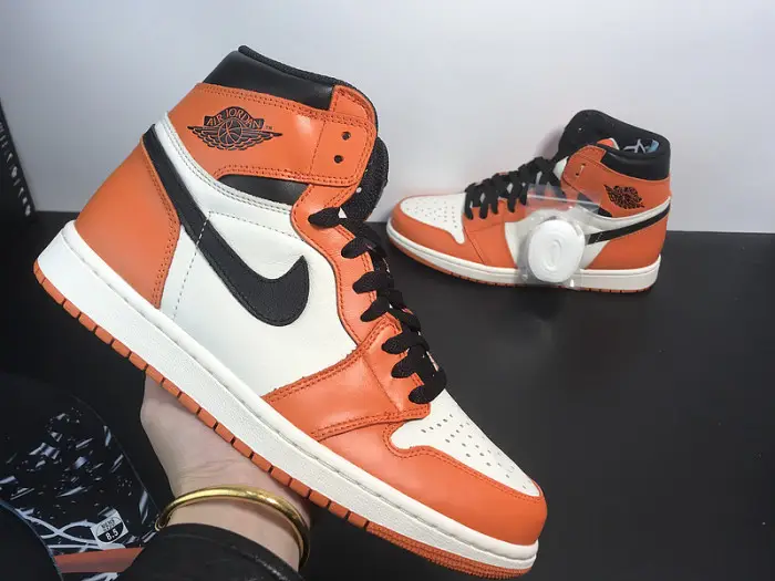 Air Jordan 1 Retro High OG 'Shattered Backboard Away' 