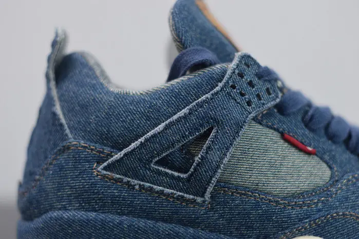 AIR JORDAN 4 RETRO LEVIS NRG "LEVI'S" 