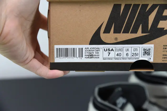 Air Jordan 1 High Zoom Air CMFT Summit White Black 