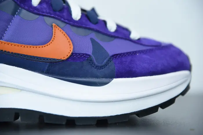 Nike Vaporwaffle sacai 