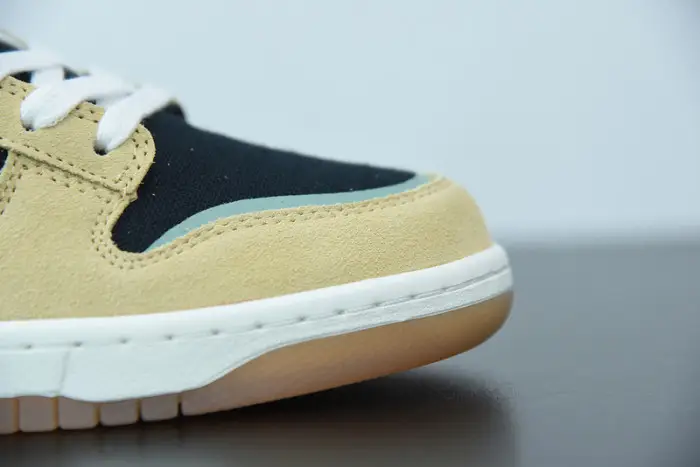 Nike Dunk Low Rooted in Peace 