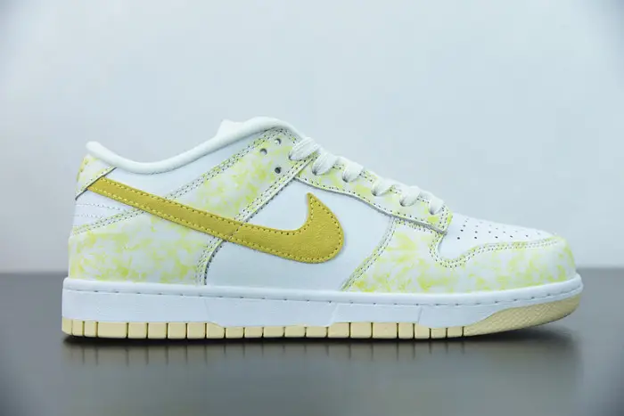 Nike Dunk Low “Yellow Strike” 
