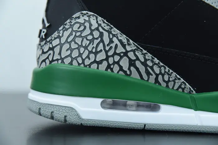 Air Jordan 3 Pine Green 