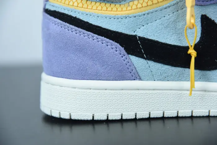 Air Jordan 1 High Switch Purple Pulse 