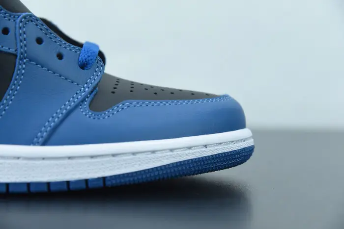 Air Jordan 1 High OG “Dark Marina Blue 