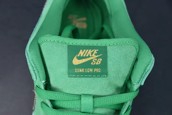 Nike SB Dunk Low St. Patrick's Day 