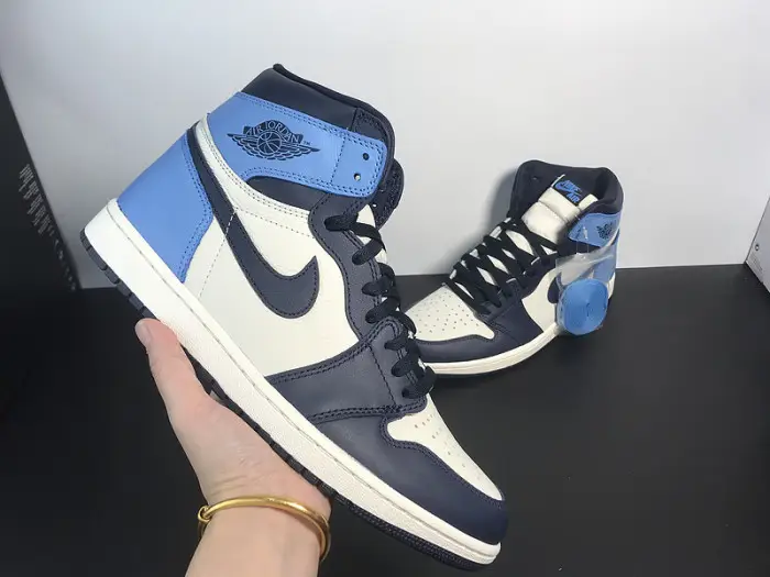 Air Jordan 1 Retro High OG 'Obsidian' 