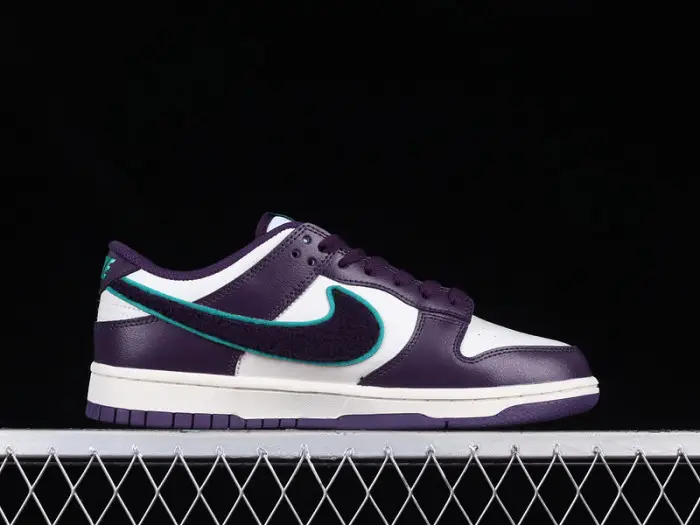 Nike Dunk Low Chenille  Grand Purple  DCAC55