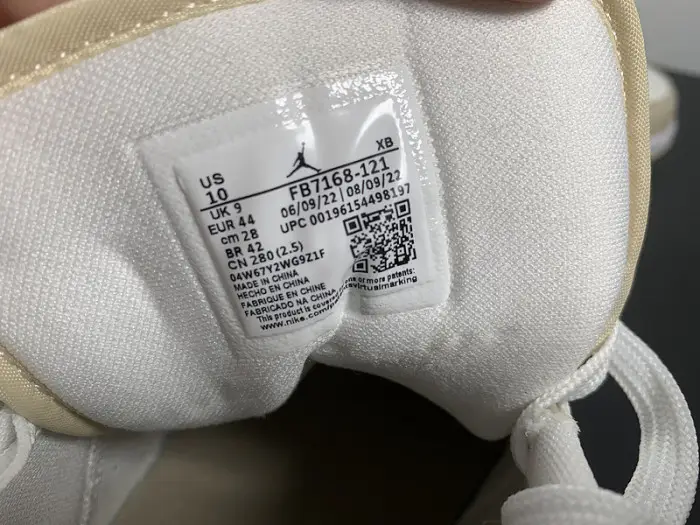 Air Jordan 1 Low SE 'Sail Rattan' - FB7168 