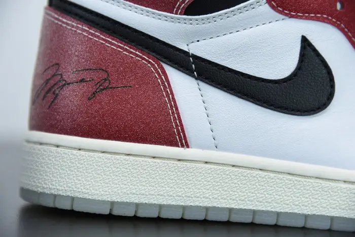Trophy Room x Air Jordan 1 High OG 