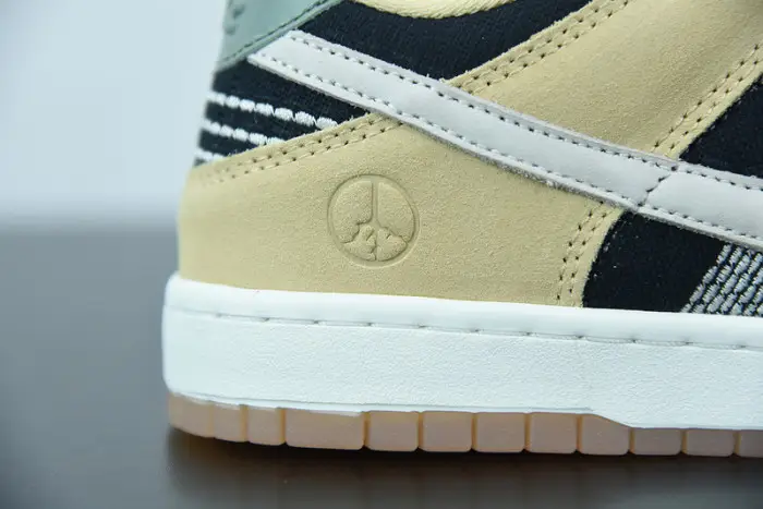 Nike Dunk Low Rooted in Peace 