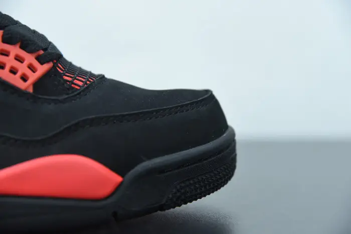 Air Jordan 4 Red Thunder 