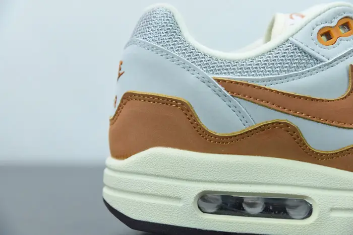 Nike Air Max 1 Patta Waves Monarch 