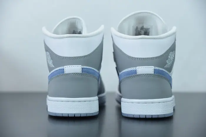 Air Jordan 1 Mid Wolf Grey Aluminum 
