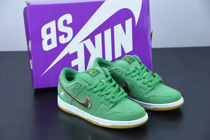Nike SB Dunk Low St. Patrick's Day 