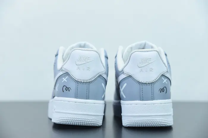 Nike Air Force 1 Low 