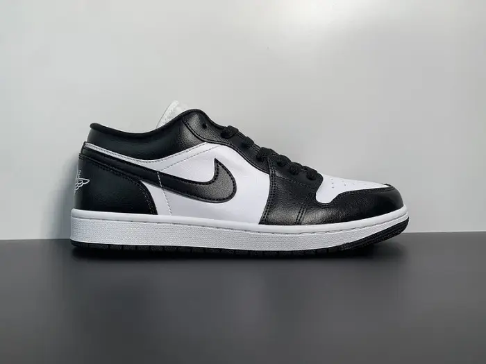 Air Jordan 1 Low Panda 