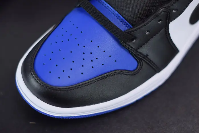 Air Jordan 1 Low Royal Toe 