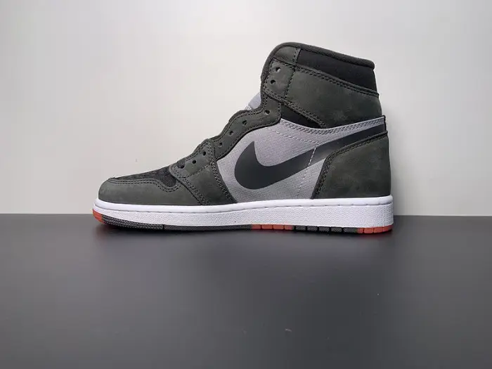 AIR JORDAN 1 ELEMENT “BRED” 