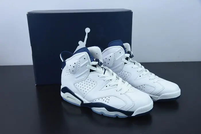 Air Jordan 6 “Midnight Navy” 