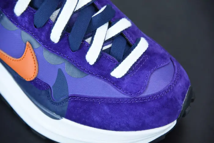 Nike Vaporwaffle sacai 