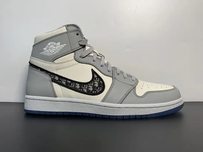 Dior x Air Jordan 1 High - CN8607 