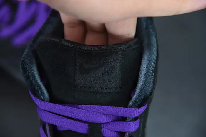 Familia X Nike SB Dunk Low "First Avenue" 