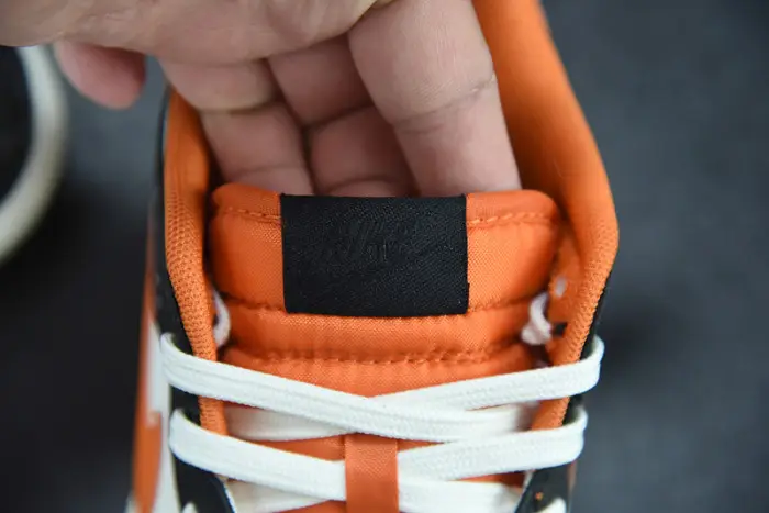 Nike Dunk Low Halloween 