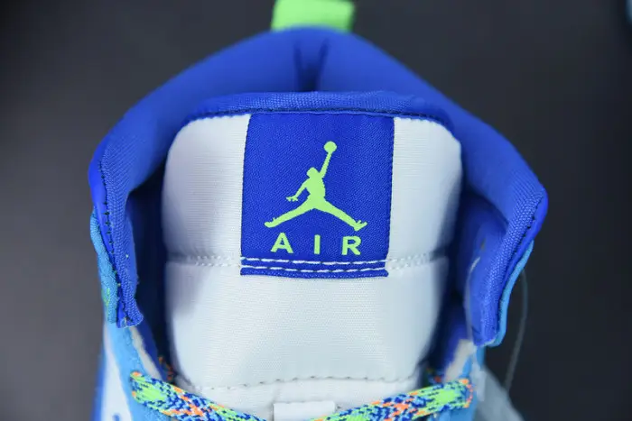 Air Jordan 1 Mid GS 