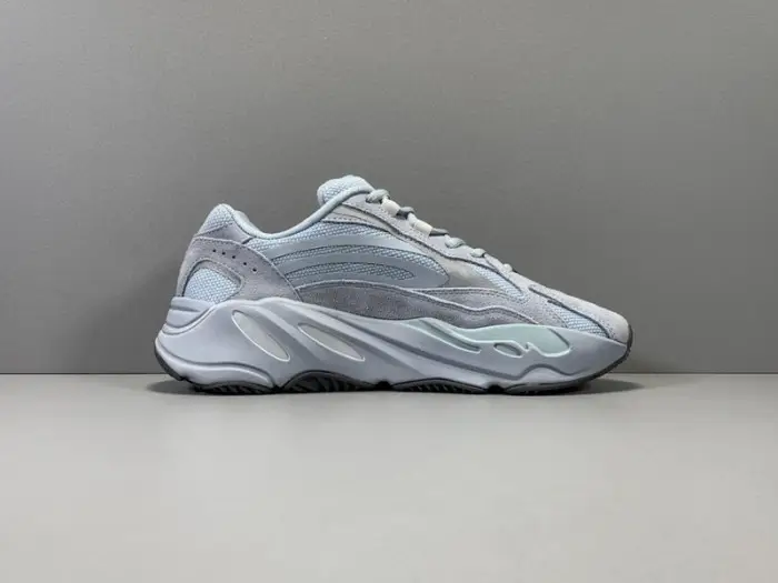 adidas Yeezy Boost 700 V2 "Hospital Blue" 