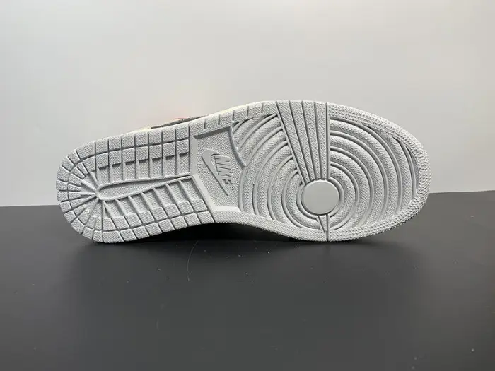Air Jordan 1 Retro High Neutral Grey Hyper Crimson 