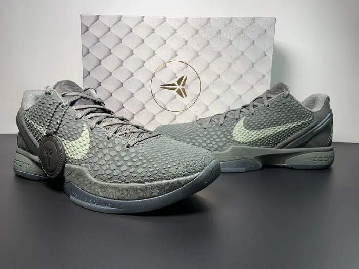 Nike Zoom Kobe 6 'Fade To Black' 