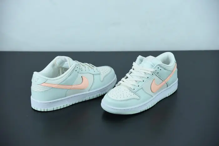 Nike Dunk Low Barely Green 