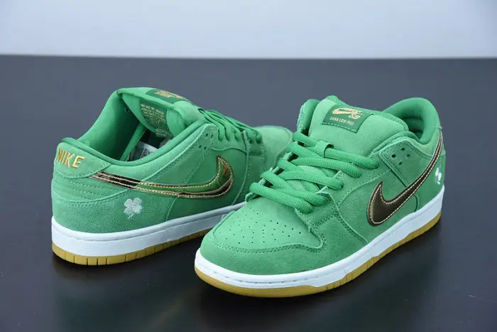Nike SB Dunk Low St. Patrick's Day 