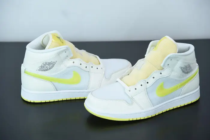 Air Jordan 1 Mid SE Voltage Yellow 