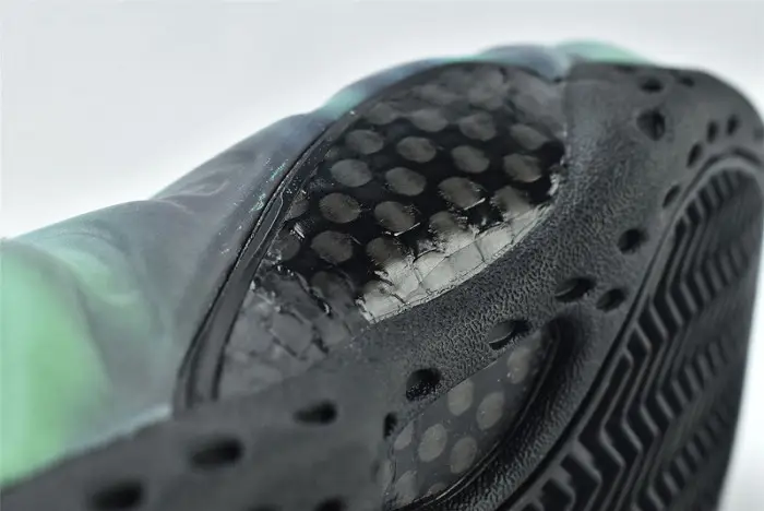 Nike Air Foamposite One Northern Lights 